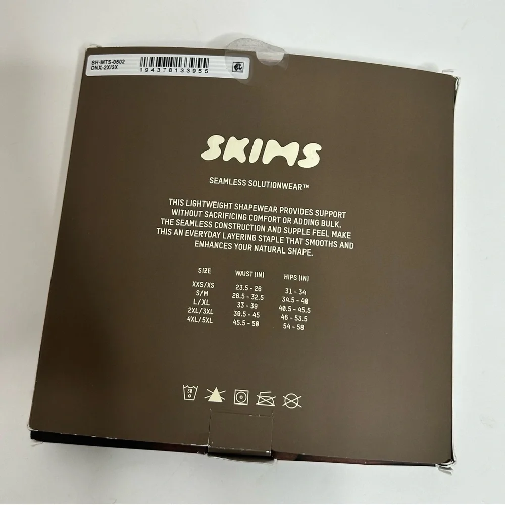 New SKIMS Onyx Sculpt Shoty Mid Thigh